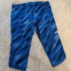 The North Face Blue Capri Workout Leggings Size Medium